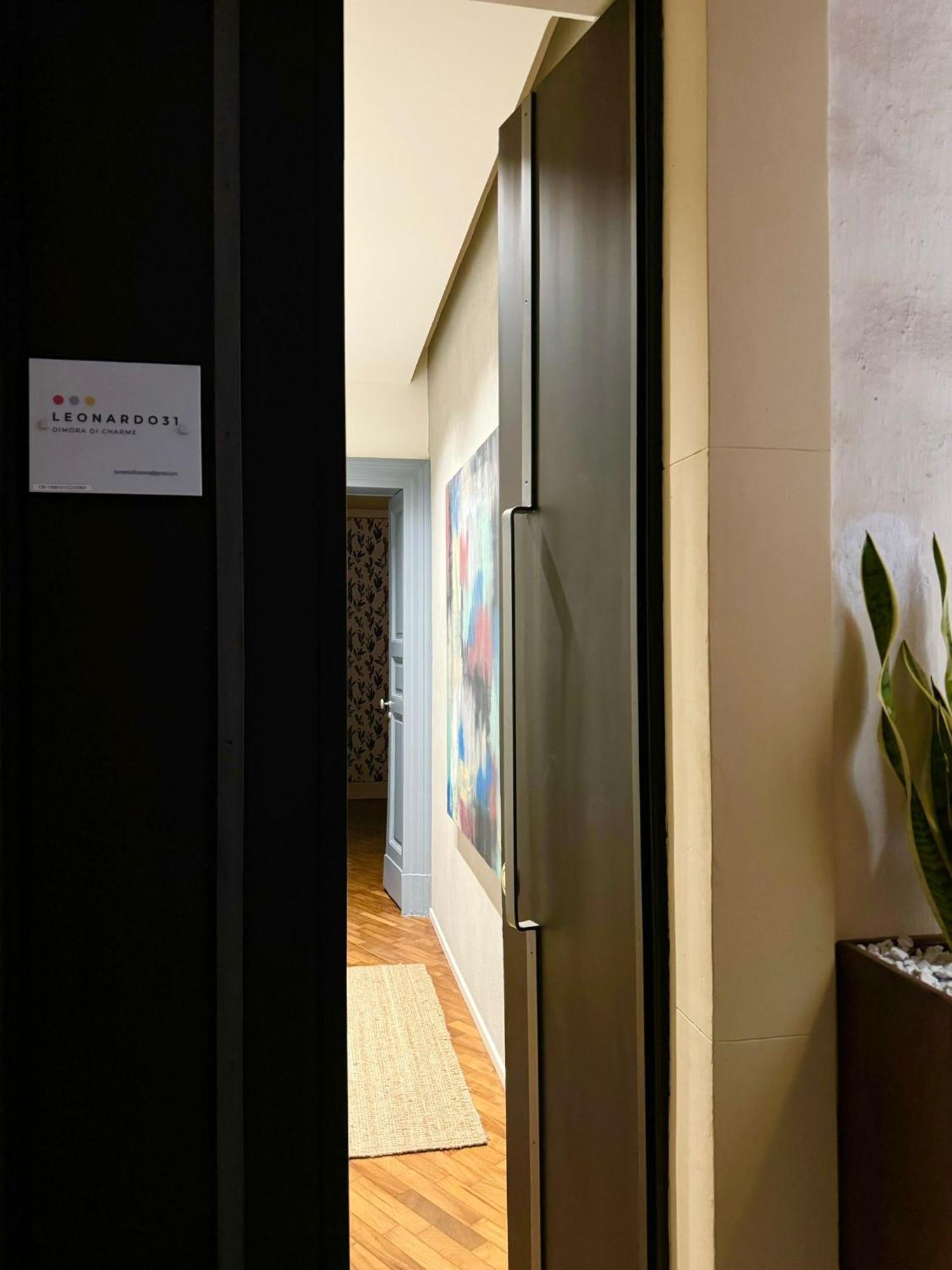 Apartamento Duomo Leonardo31 Dimora Di Charme CTA Exterior foto